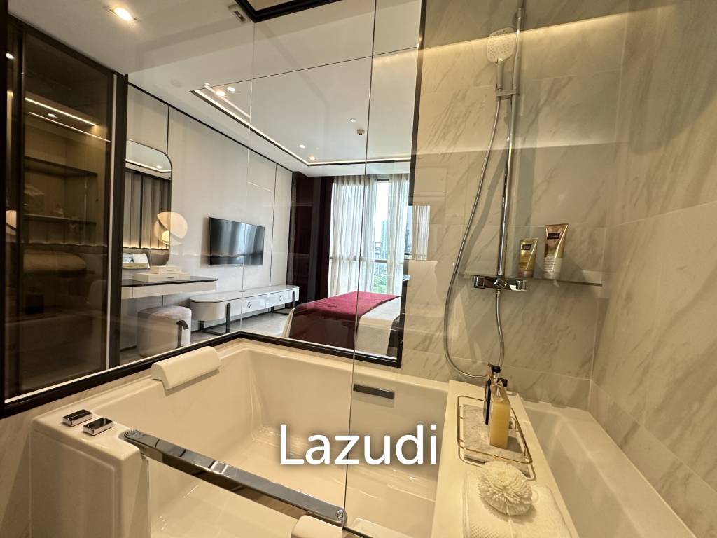 2 Bed 2 Bath 90.99 SQ.M The Room Sukhumvit 38