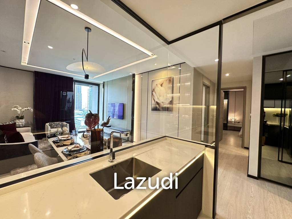 2 Bed 2 Bath 90.99 SQ.M The Room Sukhumvit 38