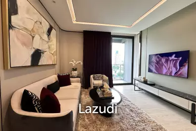 2 Bed 2 Bath 90.99 SQ.M The Room Sukhumvit 38