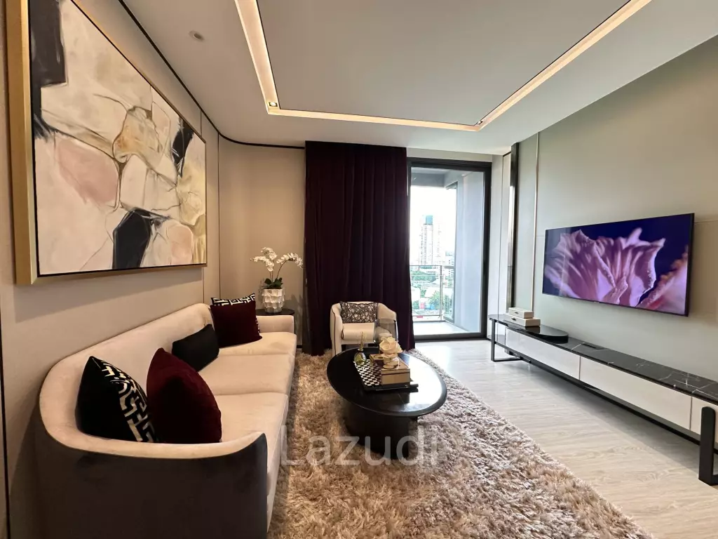 2 Bed 2 Bath 90.99 SQ.M The Room Sukhumvit 38