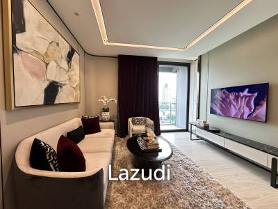 2 Bed 2 Bath 90.99 SQ.M The Room Sukhumvit 38