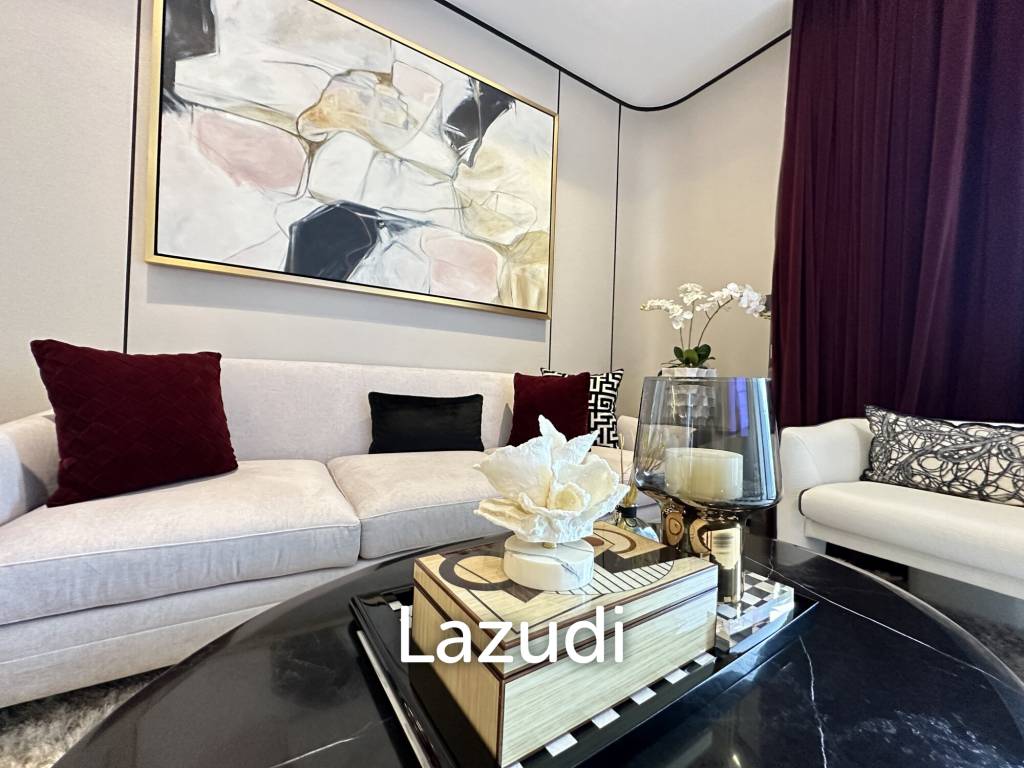 2 Bed 2 Bath 90.99 SQ.M The Room Sukhumvit 38