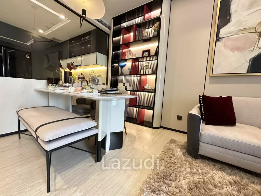 2 Bed 2 Bath 90.99 SQ.M The Room Sukhumvit 38