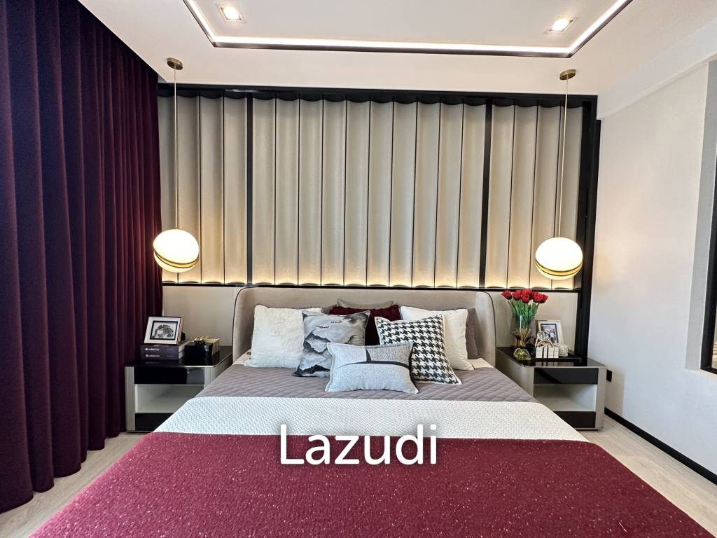 2 Bed 2 Bath 90.99 SQ.M The Room Sukhumvit 38