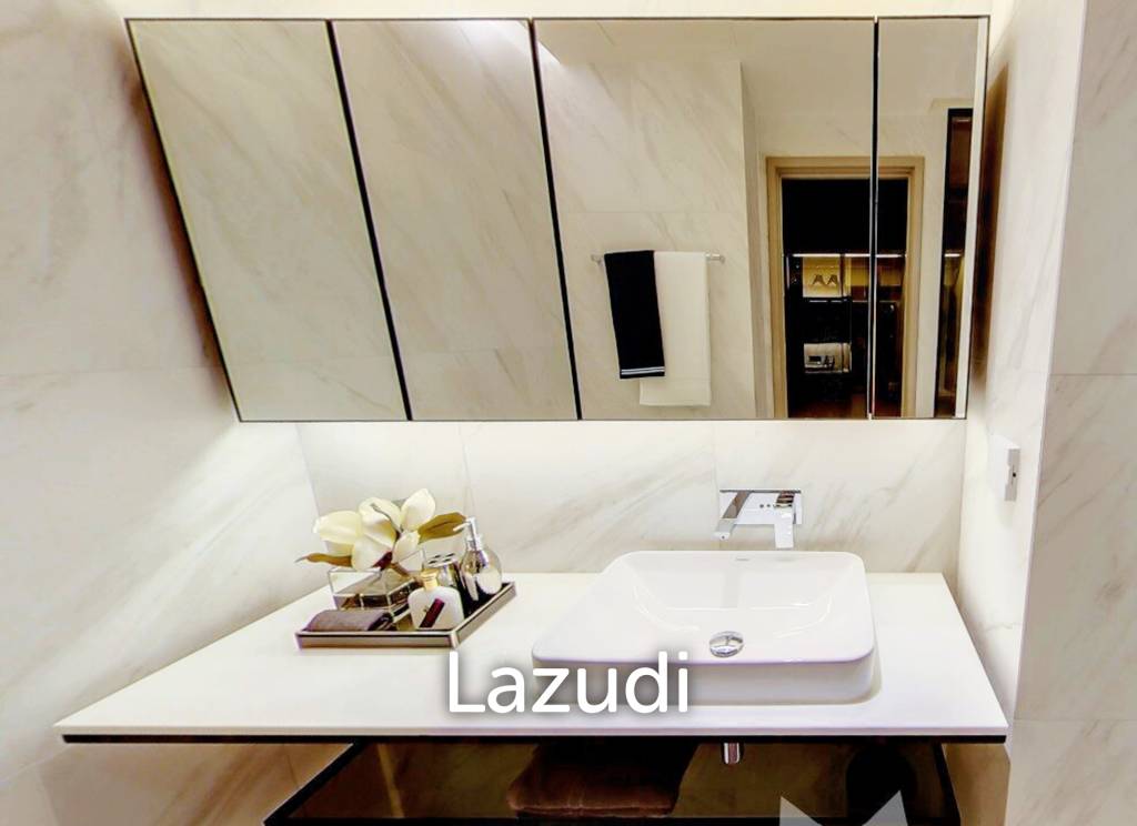 2 Bed 2 Bath 90.99 SQ.M The Room Sukhumvit 38