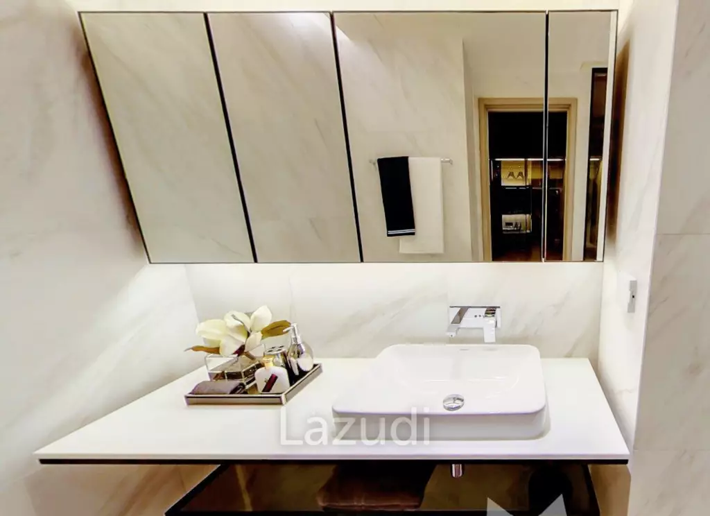 2 Bed 2 Bath 90.99 SQ.M The Room Sukhumvit 38