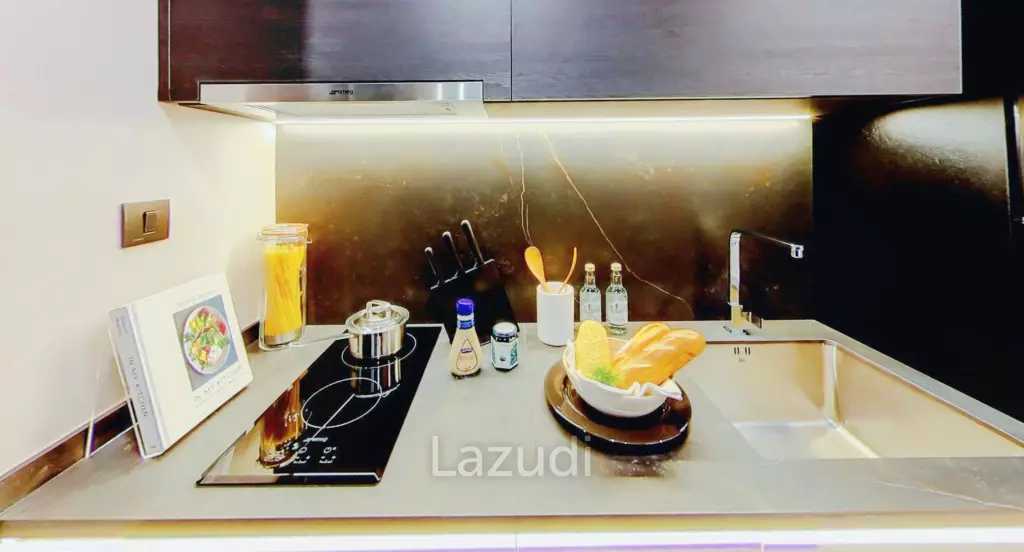 1 Bed 1 Bath 45.16 SQ.M The Room Sukhumvit 38