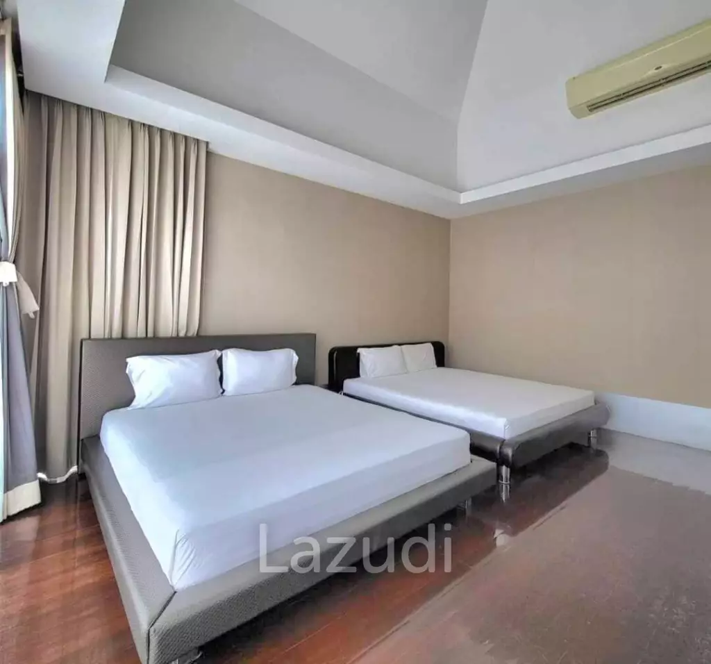 5 Bedroom 6 Bathroom 400 SQ.M - Largest plot in the village 672 sqm