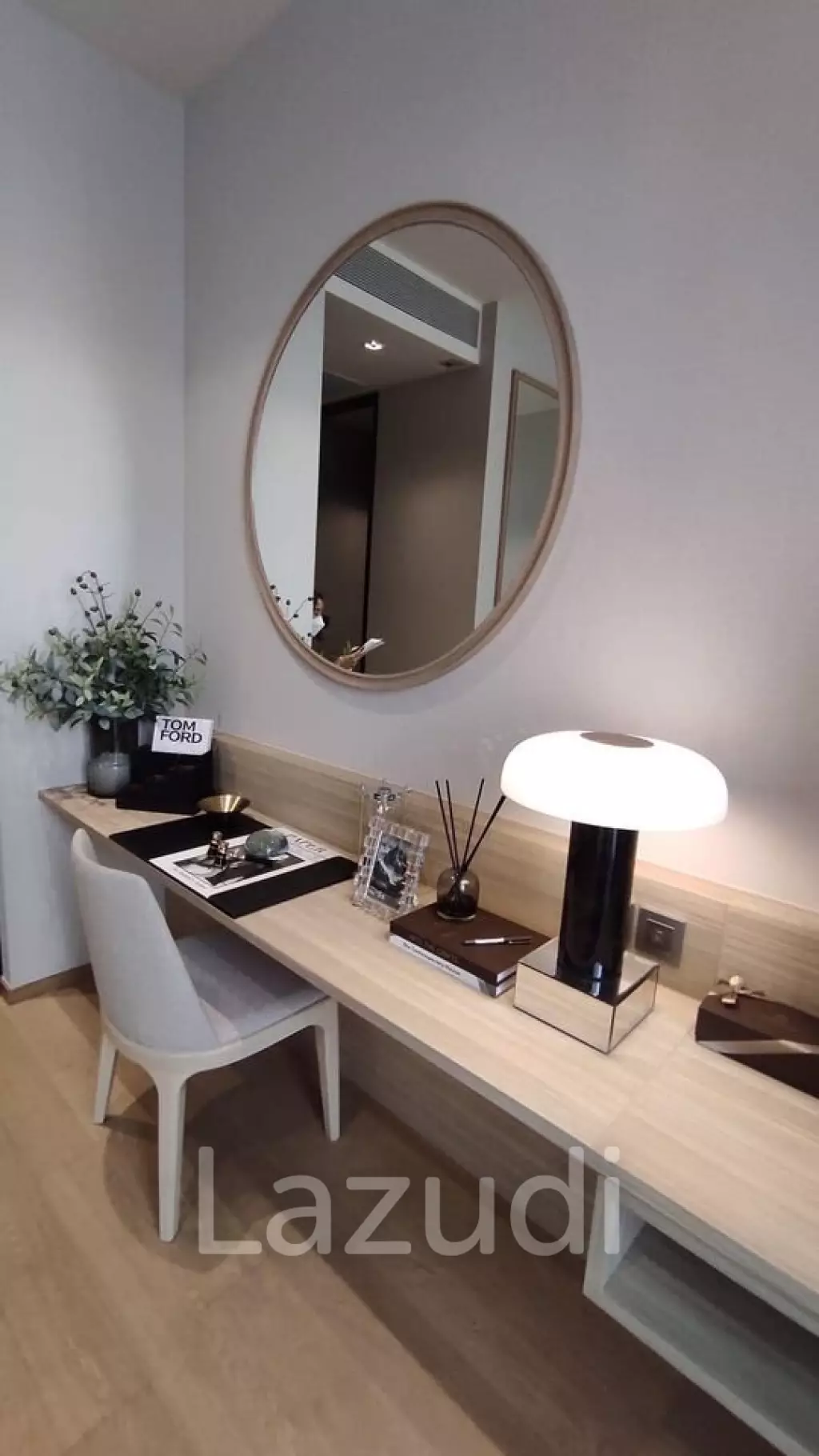 1 Bedroom 1 Bathroom 35 SQ.M 28 Chidlom