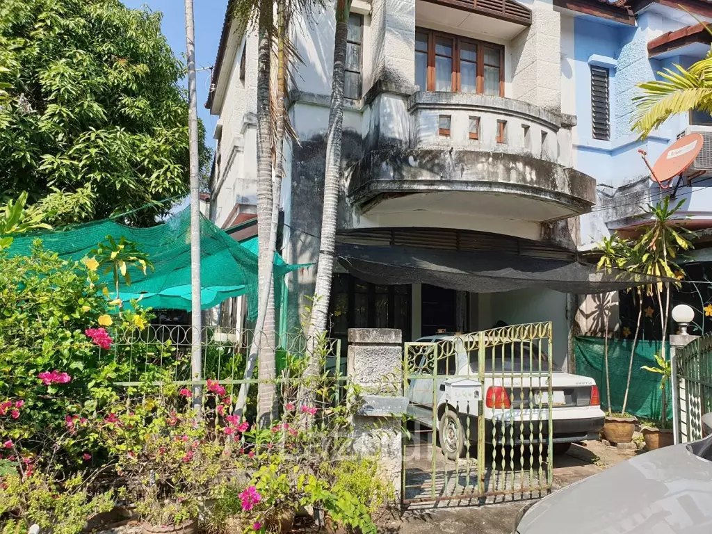 2 Bed 2 Bath 144 SQ.M Townhome for sale