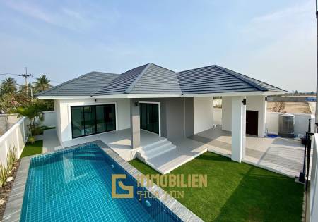 3 Bed 3 Bath 196 SQ.M Huguh Home Pool Villa Cha-Am