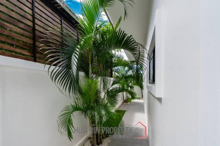 3 Bed 3 Bath 196 SQ.M Huguh Home Pool Villa Cha-Am