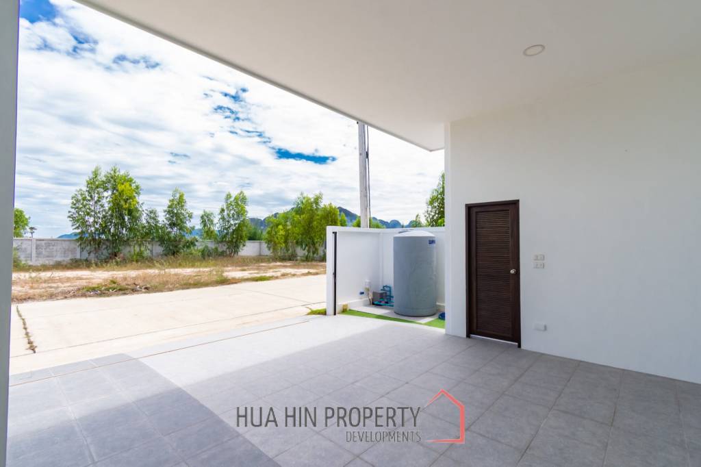 3 Bed 3 Bath 196 SQ.M Huguh Home Pool Villa Cha-Am