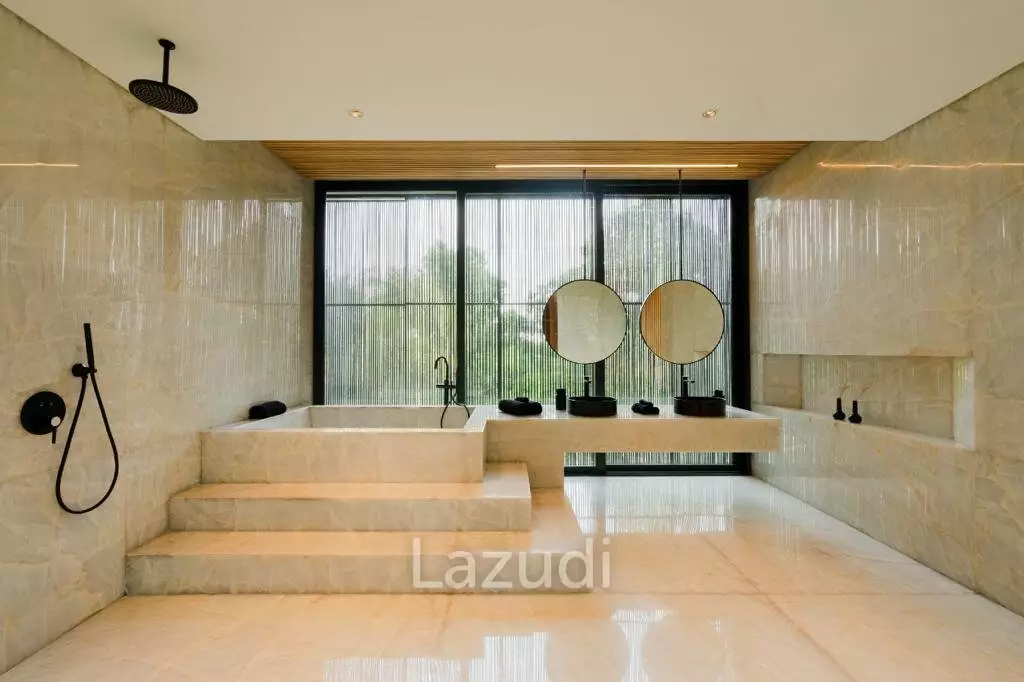 Super Luxury Living with Rice Field Views