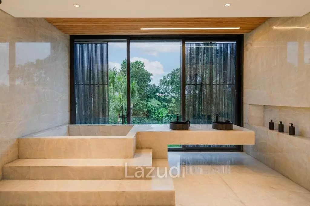 Super Luxury Living with Rice Field Views