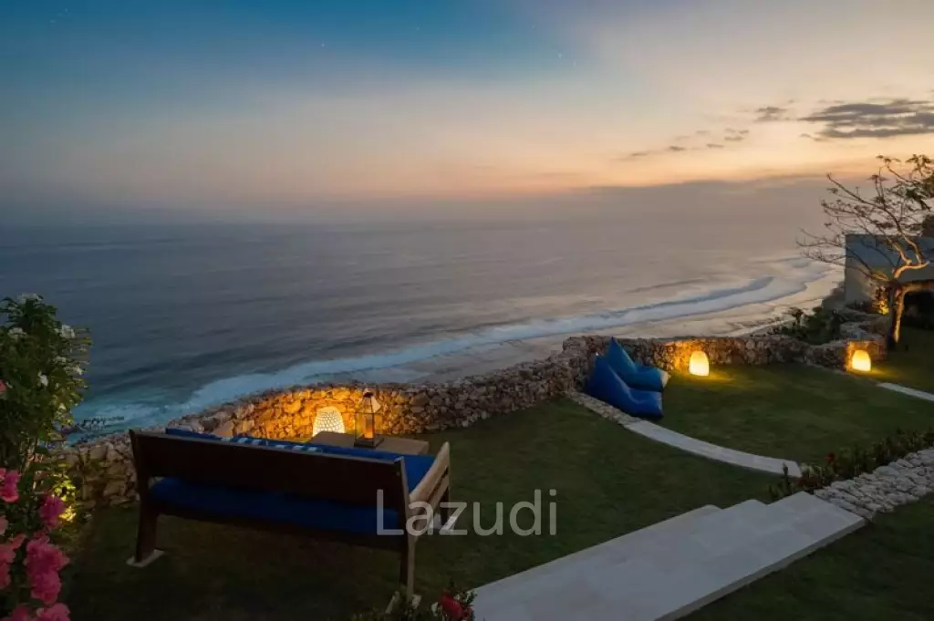 Live on-top of the world in Bukit