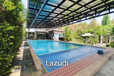 Amazing Property featuring 2 Houses and a Large Swimming Pool