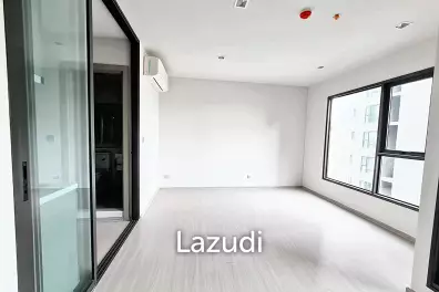 Studio Room with 1 Bath 28 SQM Life Asoke Rama 9