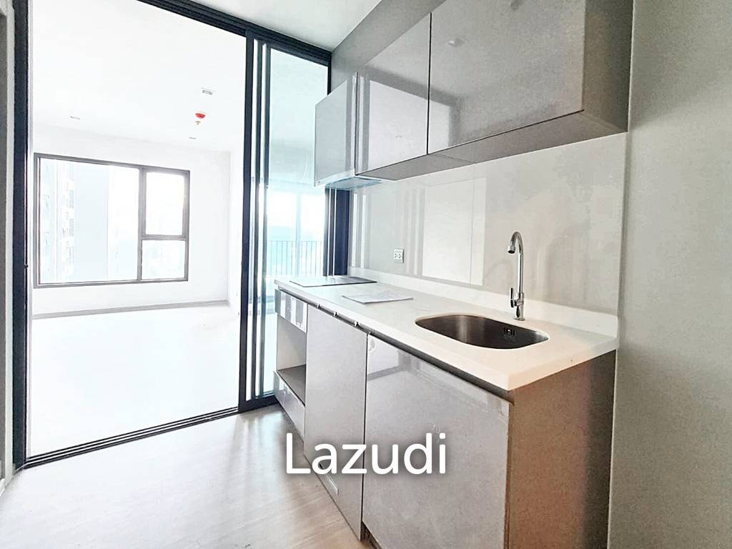 Studio Room with 1 Bath 28 SQM Life Asoke Rama 9