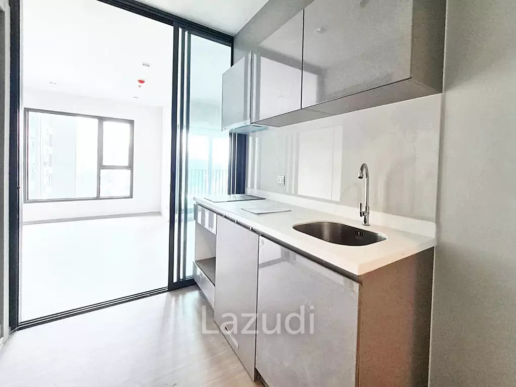 Studio Room with 1 Bath 28 SQM Life Asoke Rama 9
