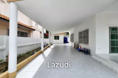 4 Bedrooms 3 Bathrooms 256 SQ.M Baan Sirisa 9