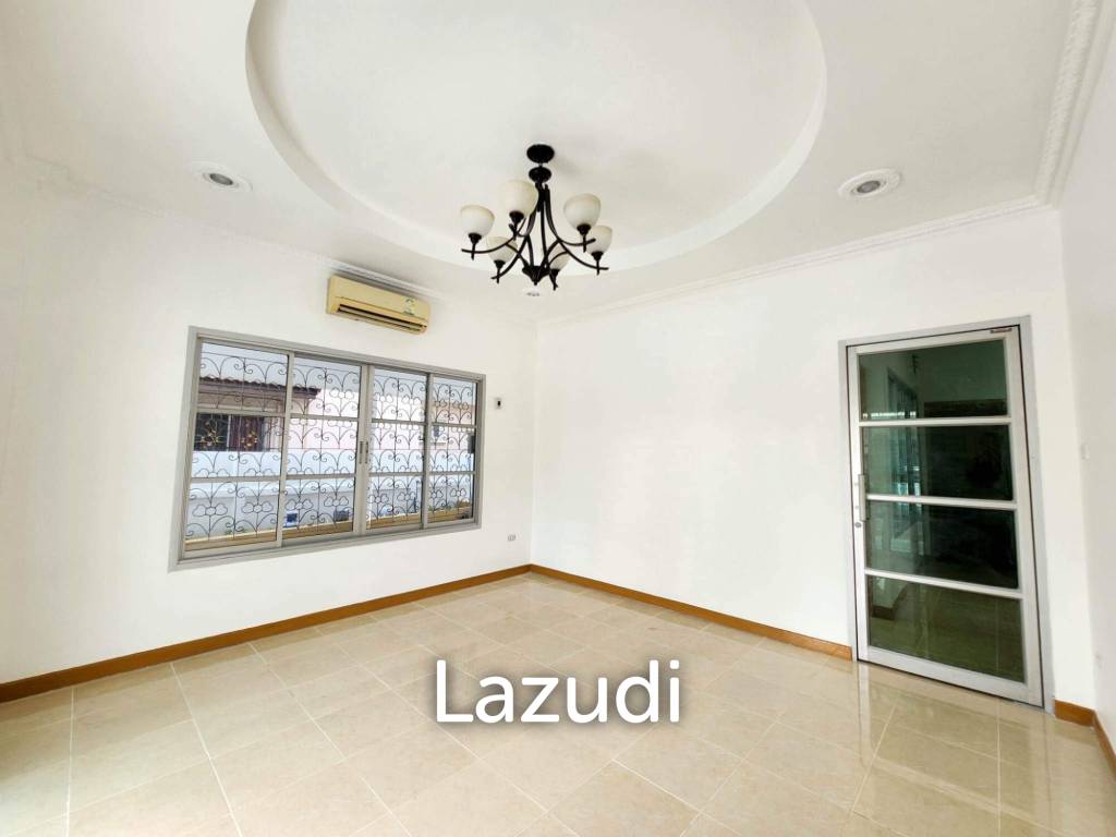 4 Bedrooms 3 Bathrooms 256 SQ.M Baan Sirisa 9