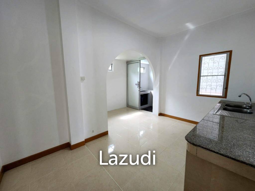 4 Bedrooms 3 Bathrooms 256 SQ.M Baan Sirisa 9
