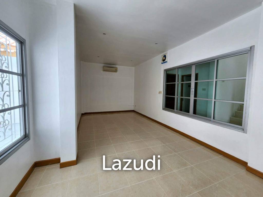 4 Bedrooms 3 Bathrooms 256 SQ.M Baan Sirisa 9