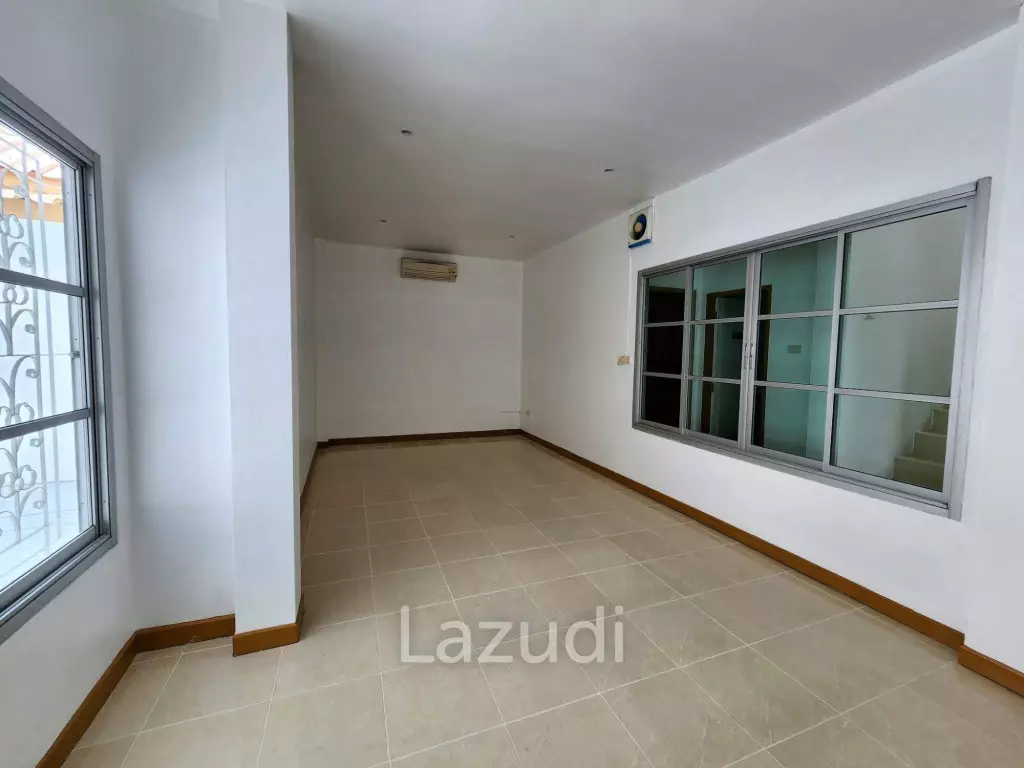 4 Bedrooms 3 Bathrooms 256 SQ.M Baan Sirisa 9