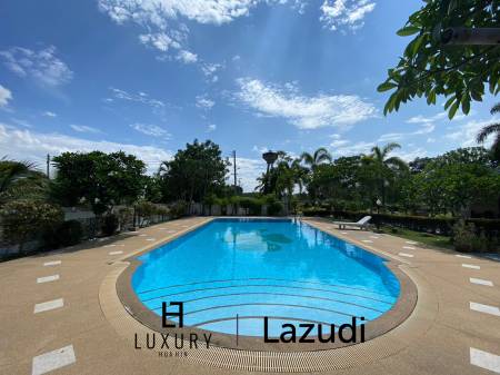 Large Private 4 Bed Pool Villa For Sale on 1.2 Rai Land in Hinlekfai