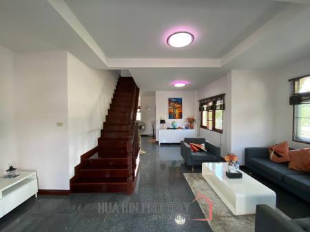 Large Private 4 Bed Pool Villa For Sale on 1.2 Rai Land in Hinlekfai