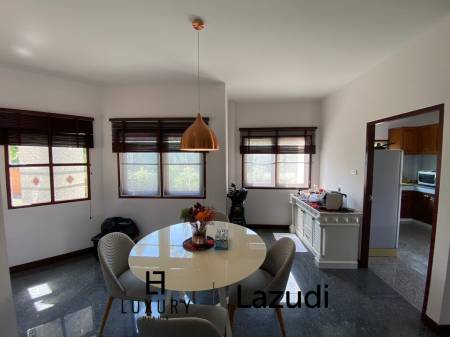 1,804 metro cuadrado 4 ` Casa de Venta