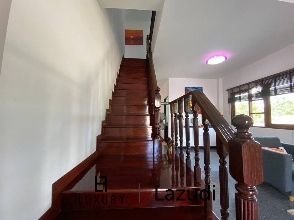 1,804 metro cuadrado 4 ` Casa de Venta