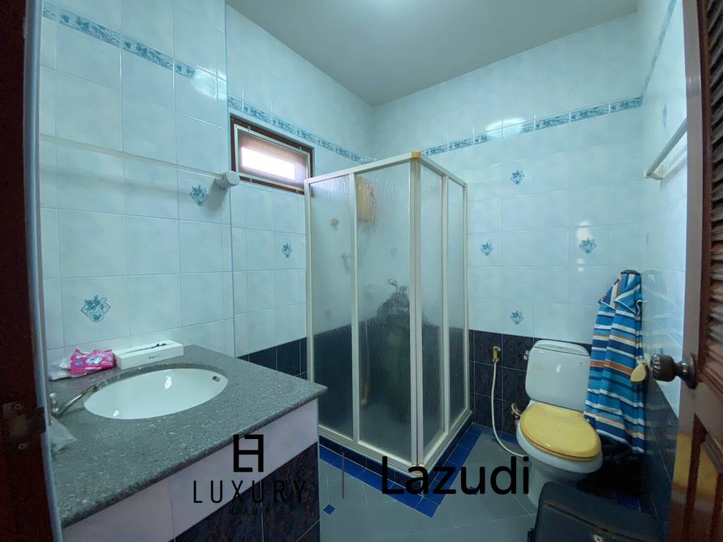 1,804 metro cuadrado 4 ` Casa de Venta