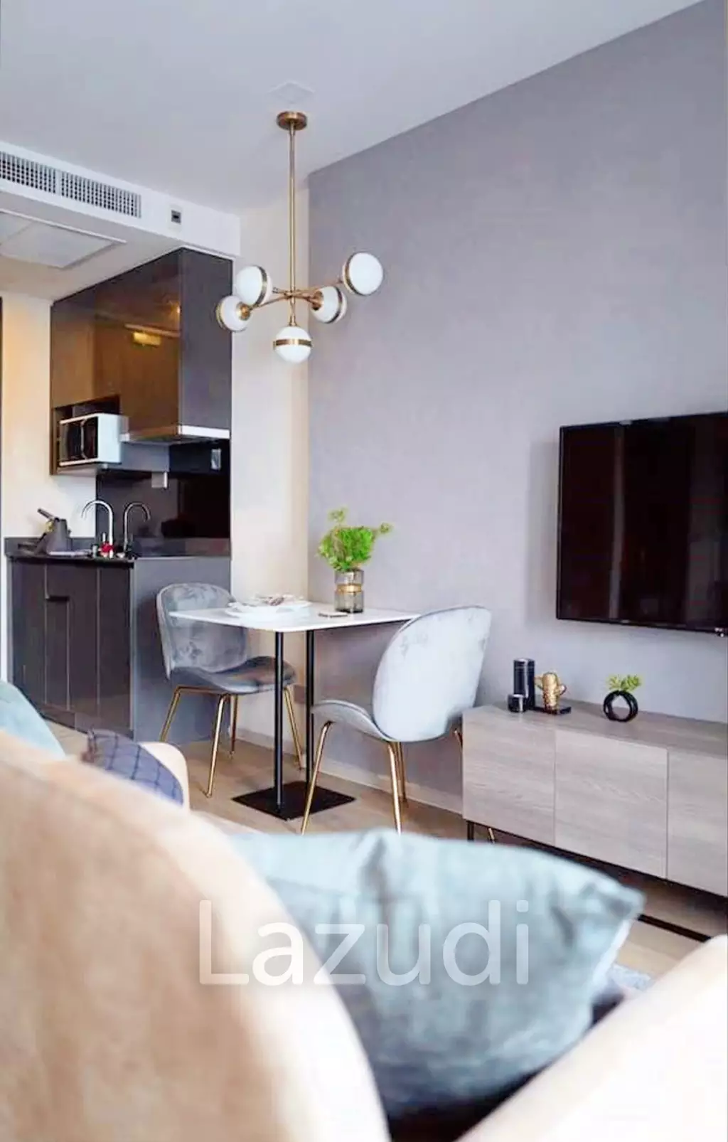 1 Bed 1 Bath 35 SQ.M at Ashton Asoke
