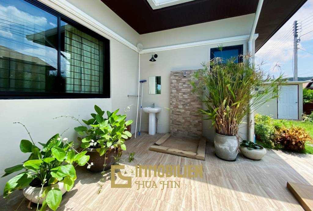 Hua Hin Hill Village 2 : 3 BR Pool Villa Soi 102