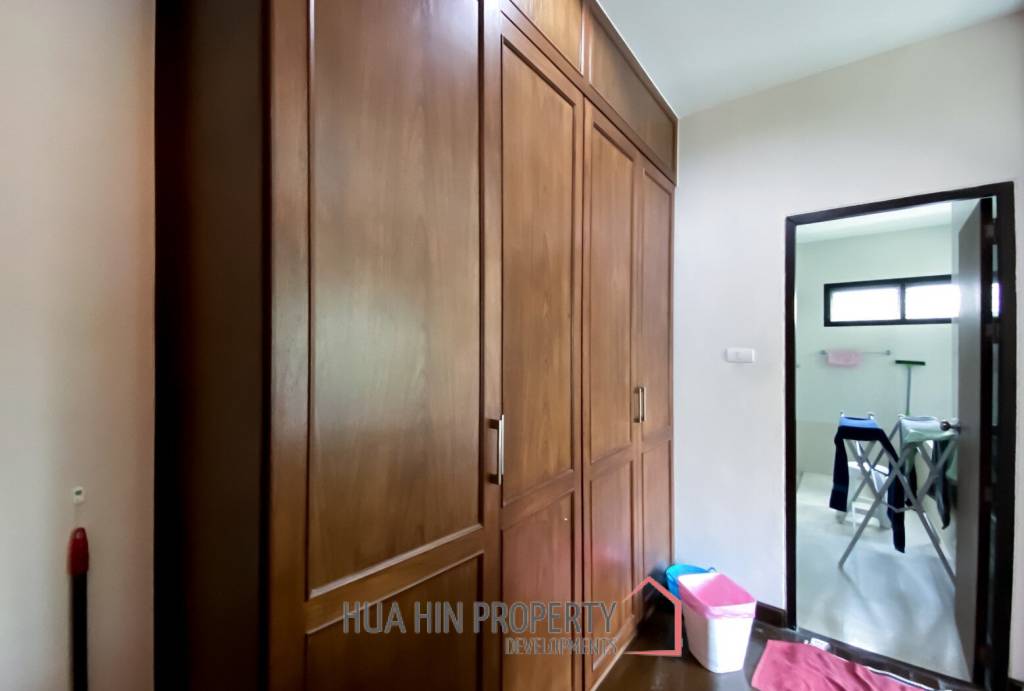 Hua Hin Hill Village 2 : 3 BR Pool Villa Soi 102