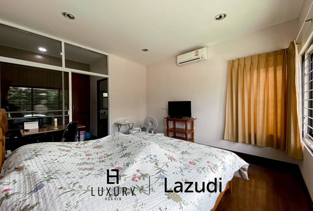 Hua Hin Hill Village 2 : 3 BR Pool Villa Soi 102