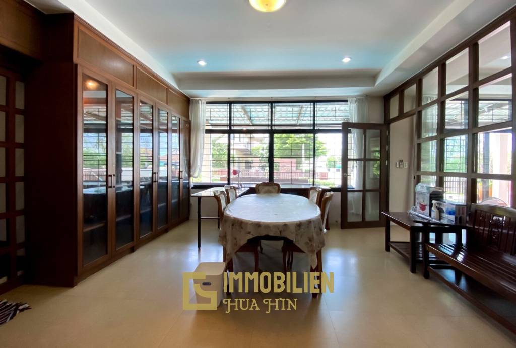 Hua Hin Hill Village 2 : 3 BR Pool Villa Soi 102