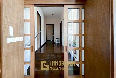 644 metro cuadrado 3 ` 5 Baño Villa de Venta