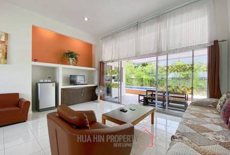 Beachside: 4 BR, 2 Pool Villa + House, Pran Buri