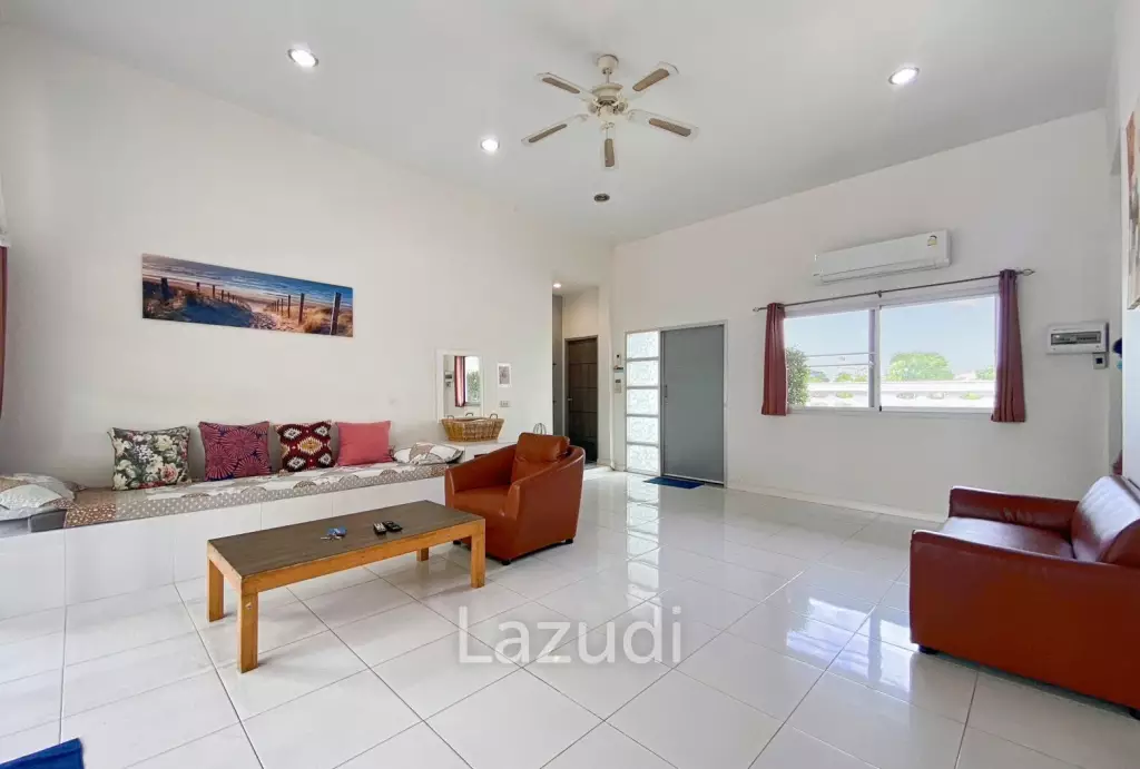 Beachside: 4 BR, 2 Pool Villa + House, Pran Buri