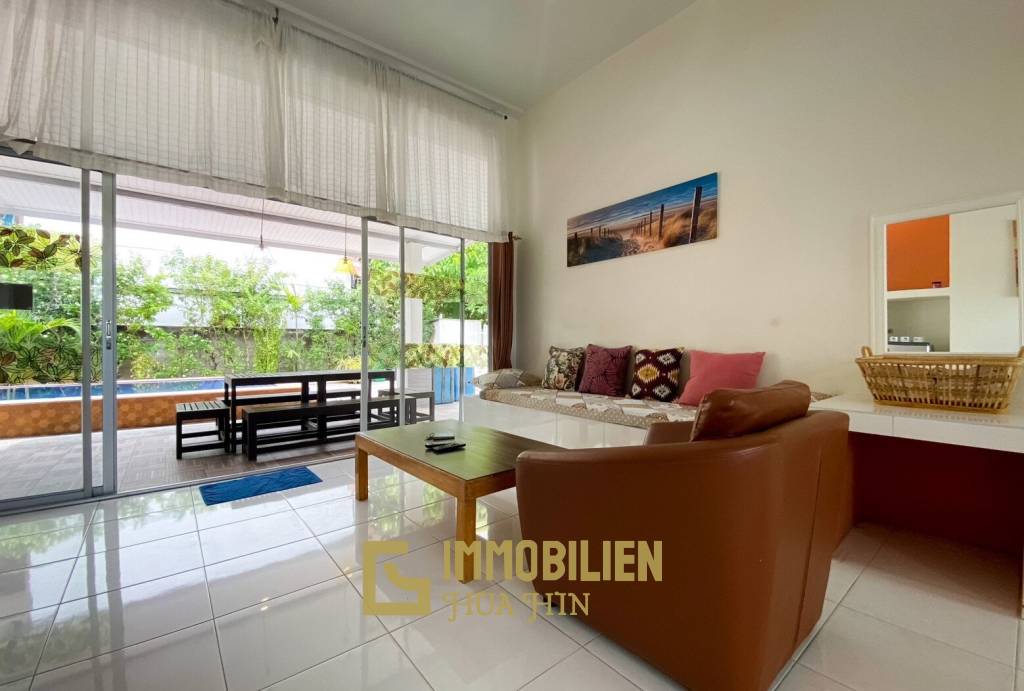 Beachside: 4 BR, 2 Pool Villa + House, Pran Buri