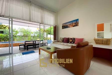 Beachside: 4 BR, 2 Pool Villa + House, Pran Buri