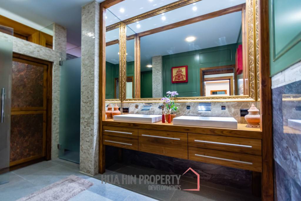 Luxurious 3-Bed Villa with Pool in Hua Hin