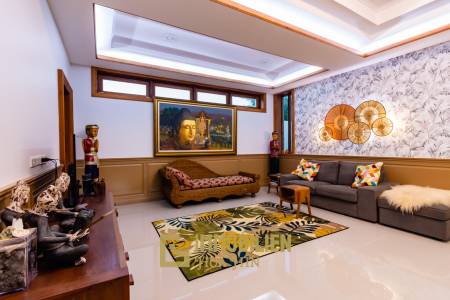 Luxurious 3-Bed Villa with Pool in Hua Hin