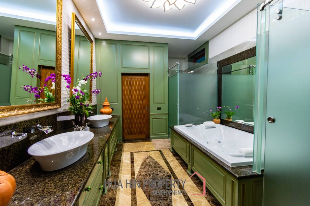 Luxurious 3-Bed Villa with Pool in Hua Hin