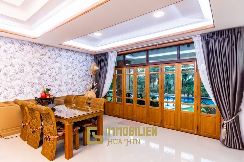 Luxurious 3-Bed Villa with Pool in Hua Hin