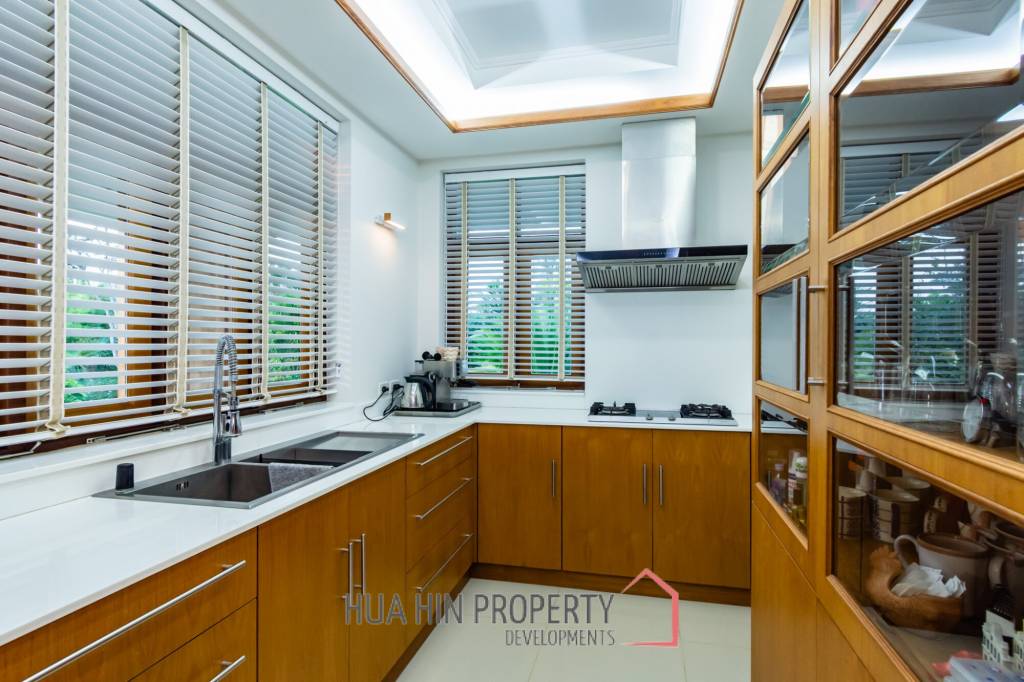 Luxurious 3-Bed Villa with Pool in Hua Hin