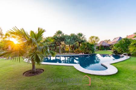 Luxurious 3-Bed Villa with Pool in Hua Hin